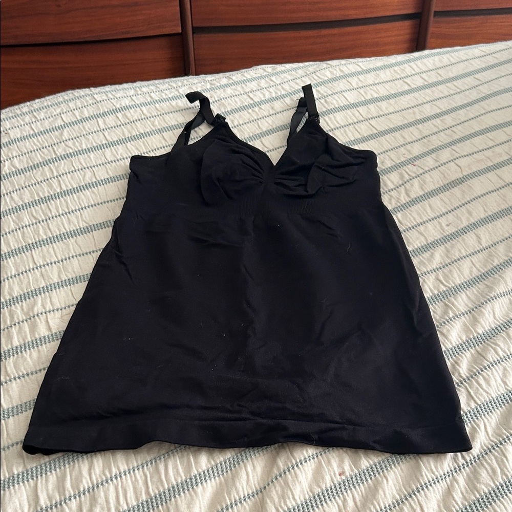 Black Sleeveless Maternity/Breastfeeding Top